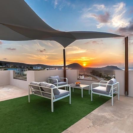 3 Bedroom Villa With Stunning Sea View & Private Parking Eléa Kültér fotó