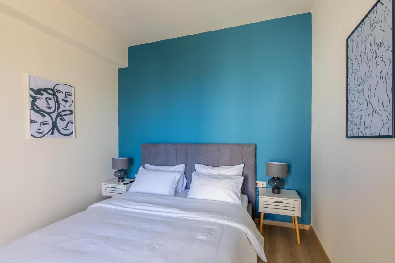 3 Bedroom Villa With Stunning Sea View & Private Parking Eléa Kültér fotó