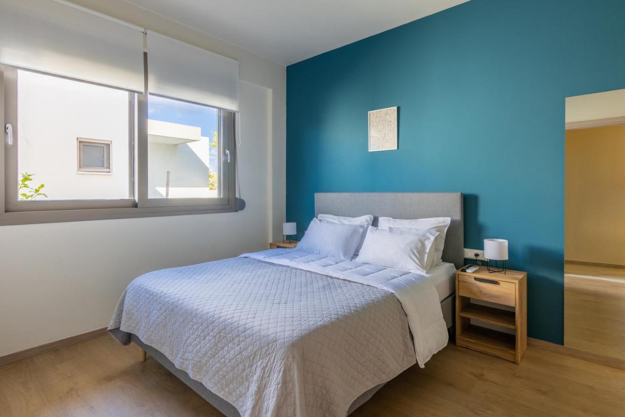 3 Bedroom Villa With Stunning Sea View & Private Parking Eléa Kültér fotó