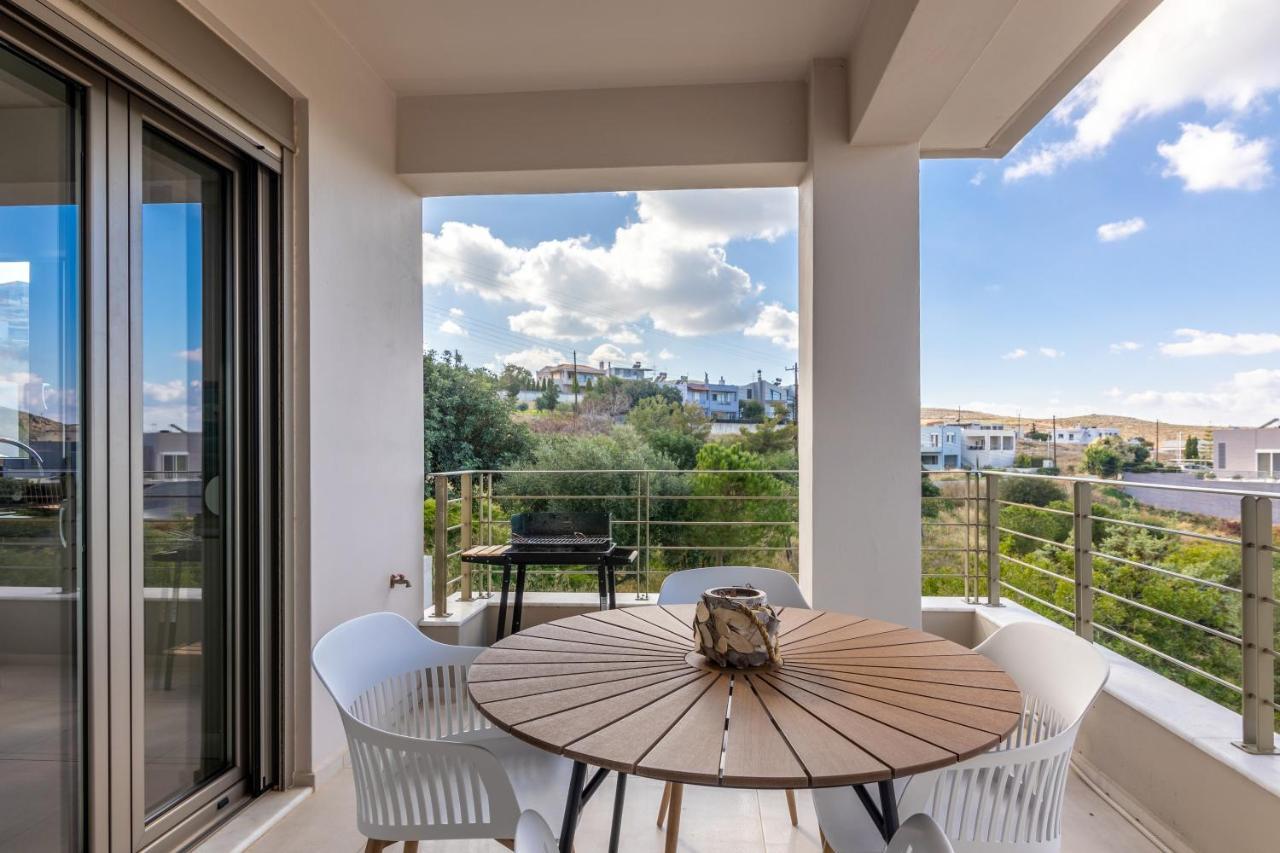 3 Bedroom Villa With Stunning Sea View & Private Parking Eléa Kültér fotó