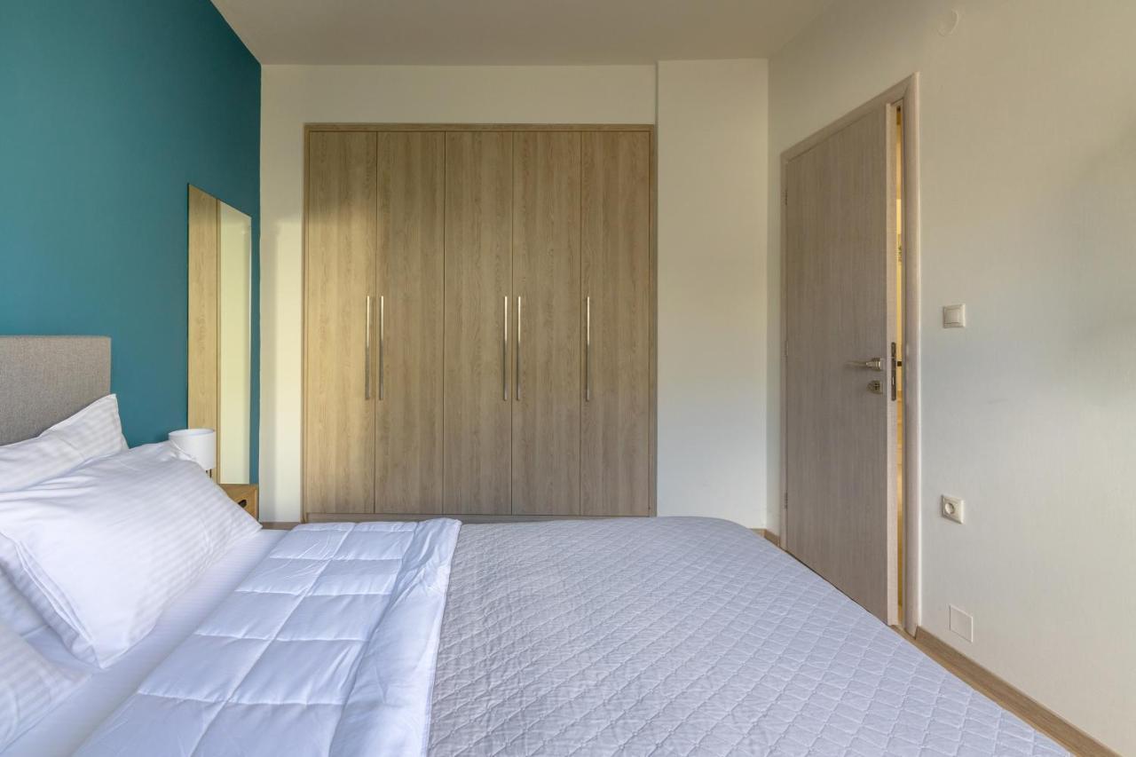 3 Bedroom Villa With Stunning Sea View & Private Parking Eléa Kültér fotó